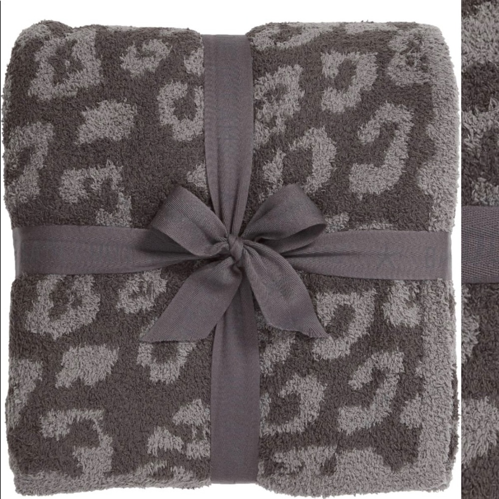 Barefoot dreams blanket